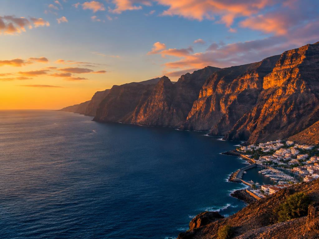 Los Gigantes / Puerto de Santiago